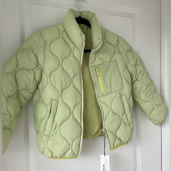 Zara quilted puffer jacket in light green - Picture 2 of 5